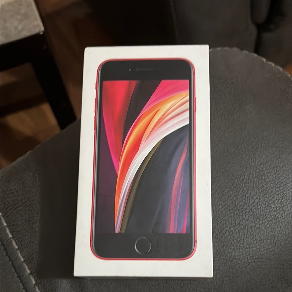 Apple iPhone SE Red Compact Design